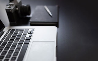 乐鱼体育官网入口-体育科技创业：新兴企业如何重塑足球产业，体育产业中足球职业化发展的建议与对策